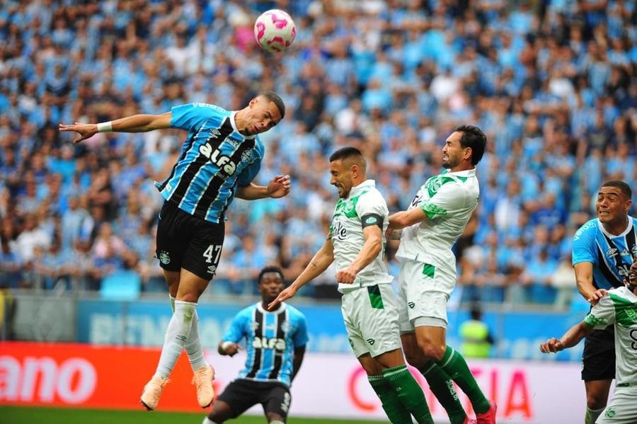 Duelo com o Juventude pode ser emblem&aacute;tico para o Gr&ecirc;mio, que ocupa a zona intermedi&aacute;ria da tabela