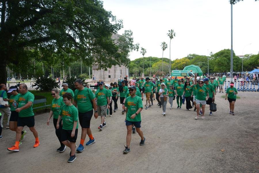 SENGE-RS e Unimed realizam caminha pr&oacute;-natureza no Parque Farroupilha em POA