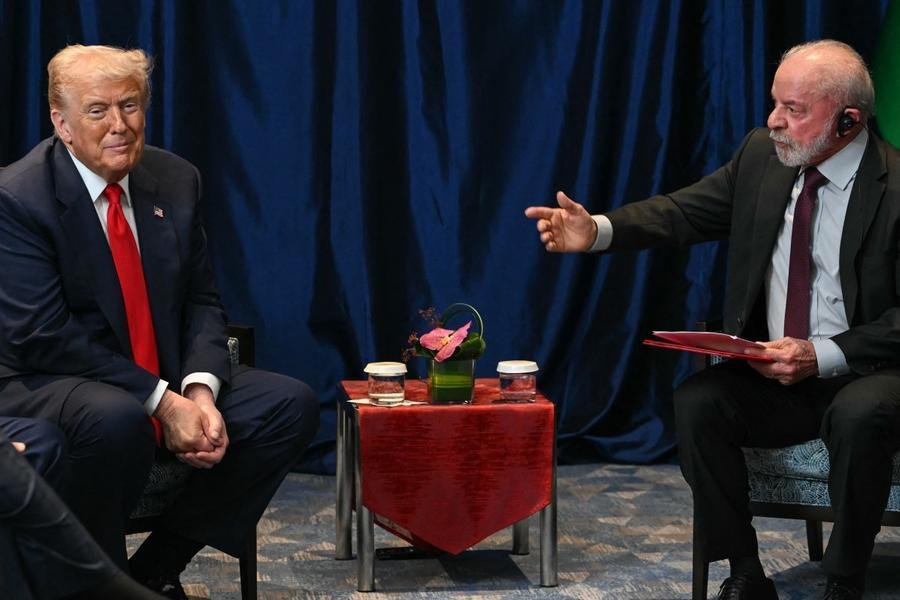 Lula e Trump se reuniram hoje para tratar do tarifa&ccedil;o na Mal&aacute;sia.