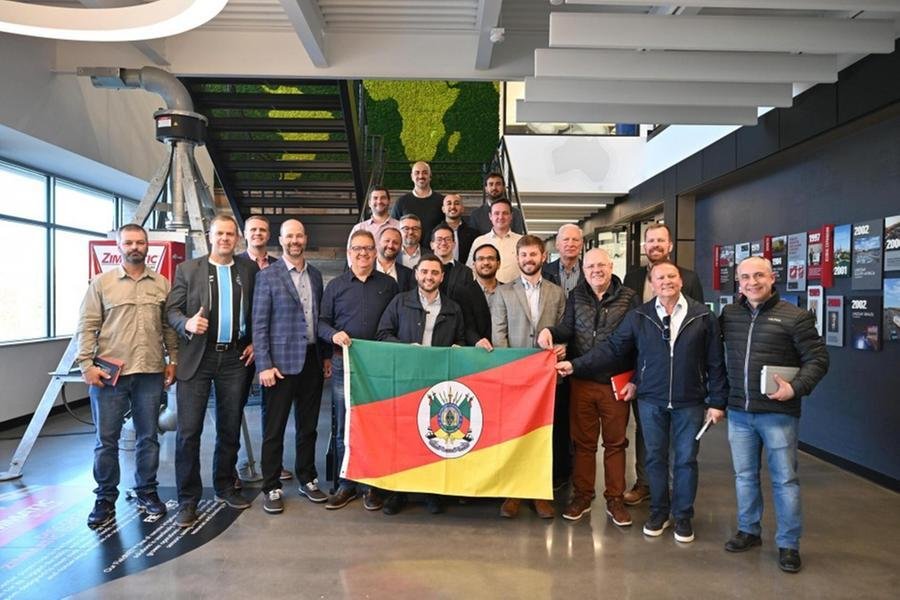 A comitiva ga&uacute;cha conheceu experi&ecirc;ncias e tecnologias de refer&ecirc;ncia mundial em inova&ccedil;&atilde;o agr&iacute;cola e manejo sustent&aacute;vel da &aacute;gua