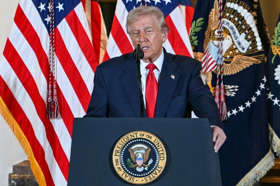 Donald Trump mant&eacute;m o foco em impulsionar a ind&uacute;stria de combust&iacute;veis f&oacute;sseis nos EUA