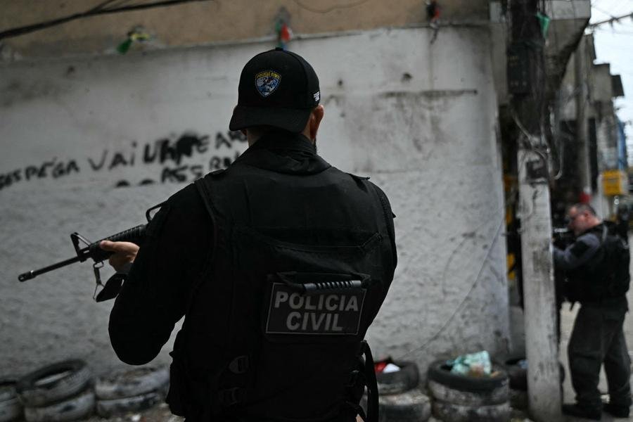Ao menos 60 pessoas foram mortas em opera&ccedil;&atilde;o policial no Rio de Janeiro
