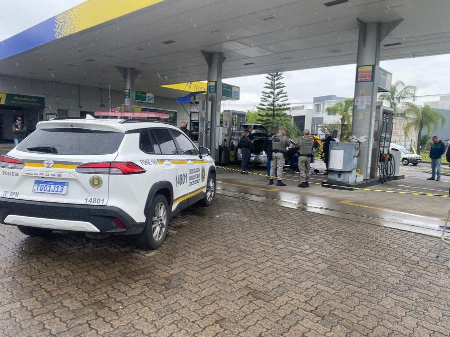 Ataque a tiros em posto de gasolina na zona Norte de Porto Alegre