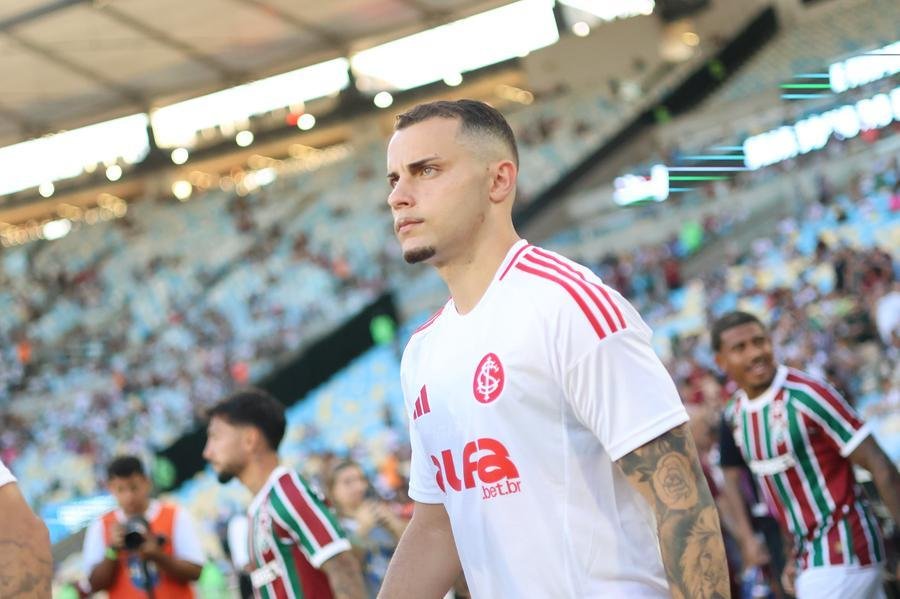 Bruno Gomes deve voltar ao lado direito, onde rendeu muito bem no ano passado