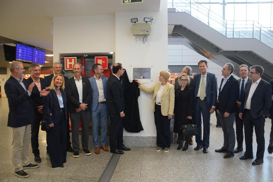 Solenidade celebrou a inaugura&ccedil;&atilde;o da placa, localizada no terminal de embarque dom&eacute;stico do aeroporto