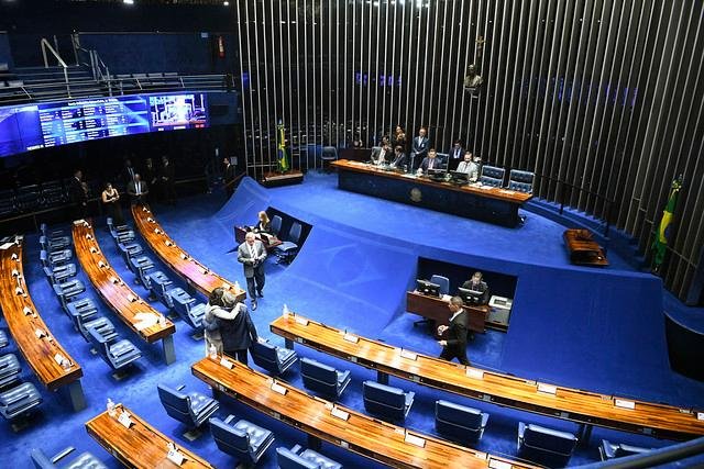 Grandes siglas se afastam de disputa pelo Senado no RS