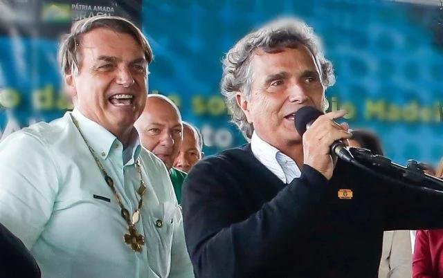 Defesa do ex-mandat&aacute;rio destacou a "necessidade de di&aacute;logo direto" com o ex-piloto