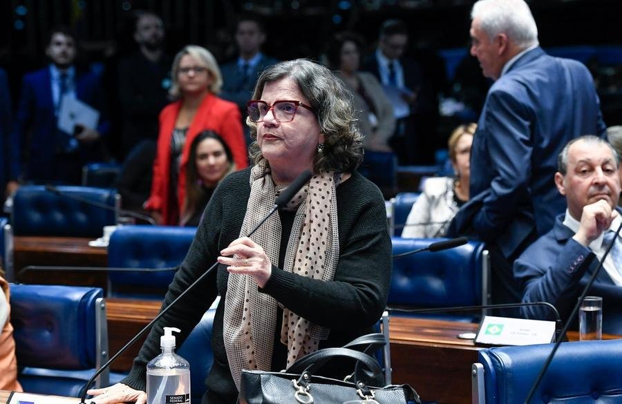 Senador foi atendida e n&atilde;o corre riscos