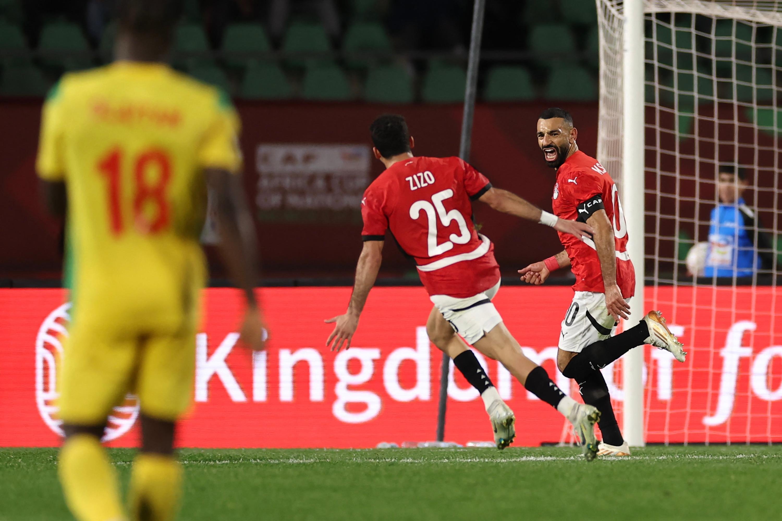 Salah comemora o gol que garantiu a classifica&ccedil;&atilde;o aos eg&iacute;pcios