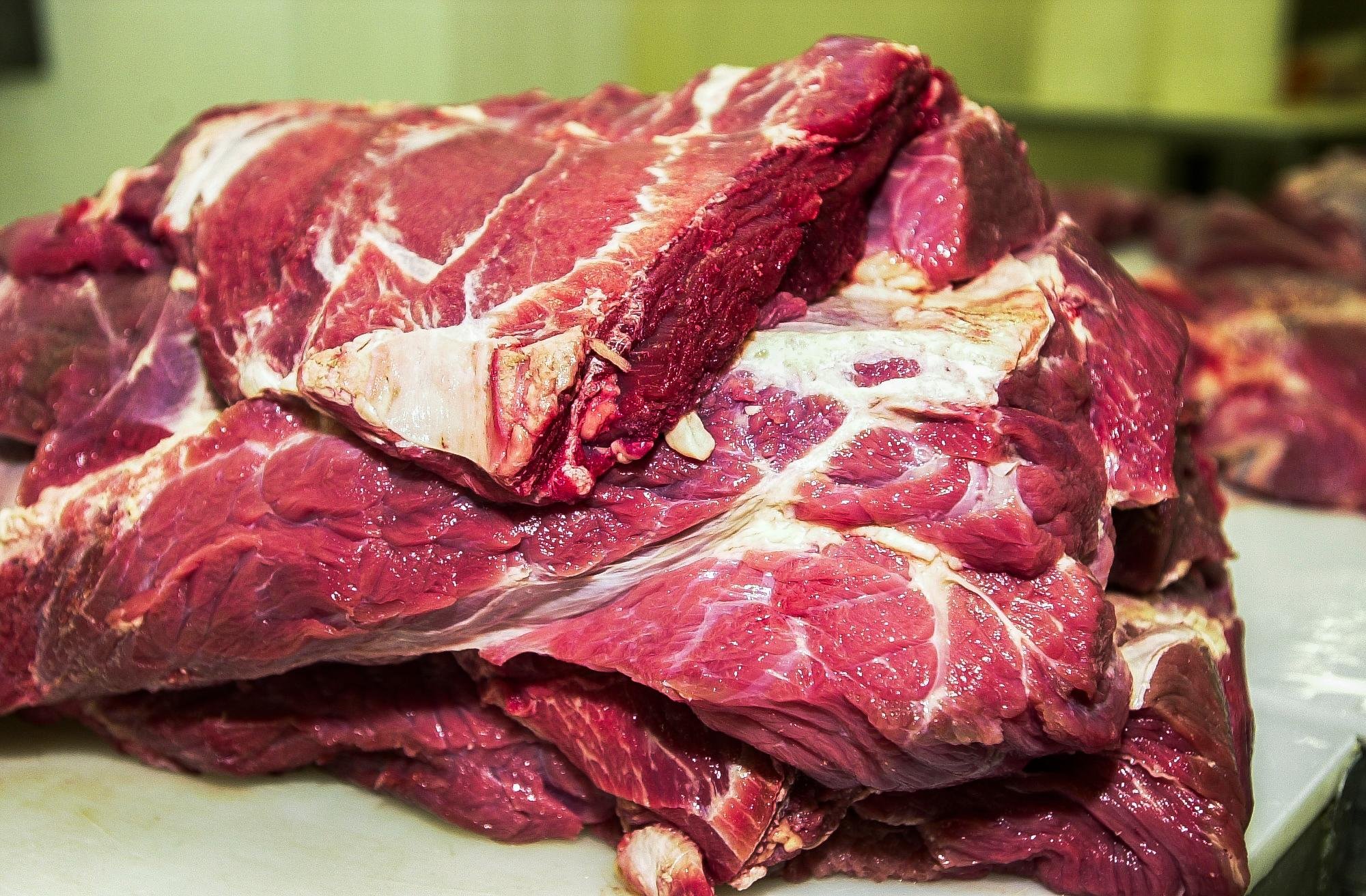 Veto &agrave; prote&iacute;na bovina do Brasil, al&eacute;m de outros itens de origem animal, foi anunciado em maio