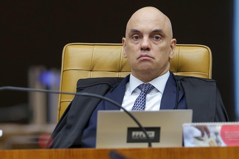 Ministro n&atilde;o respondeu &agrave; reportagem