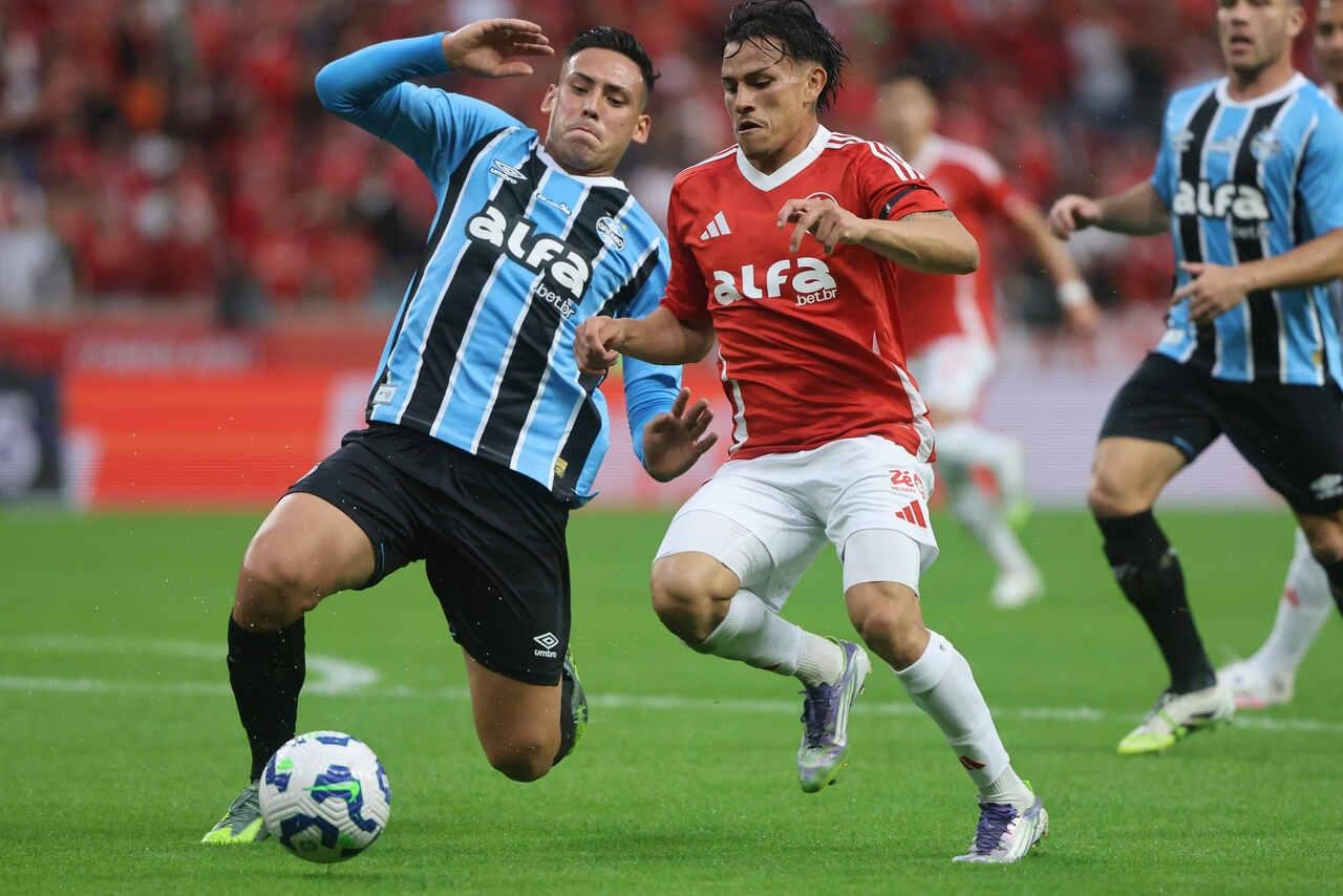 Inter e Gr&ecirc;mio se enfrentam no primeiro cl&aacute;ssico da Copa do Brasil na quinta-feira, no Beira-Rio