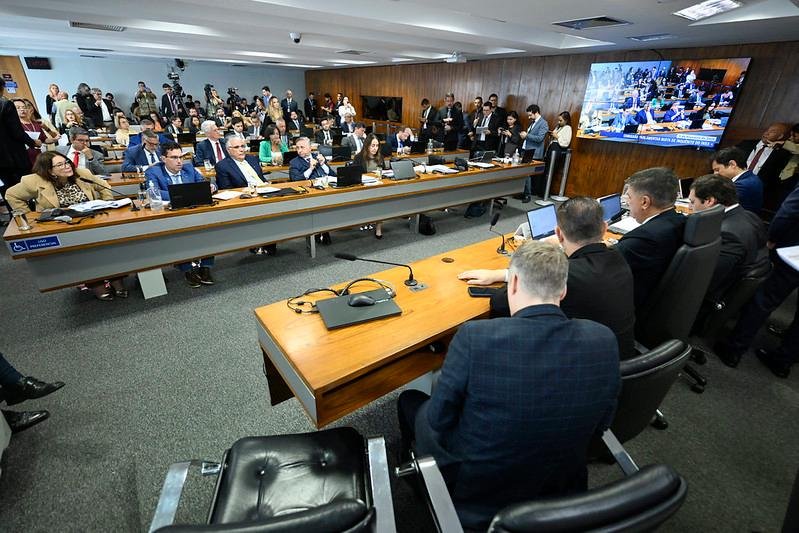 CPMI do INSS barra vota&ccedil;&atilde;o de quebra de sigilo de Master e de aliados de Lula e Bolsonaro