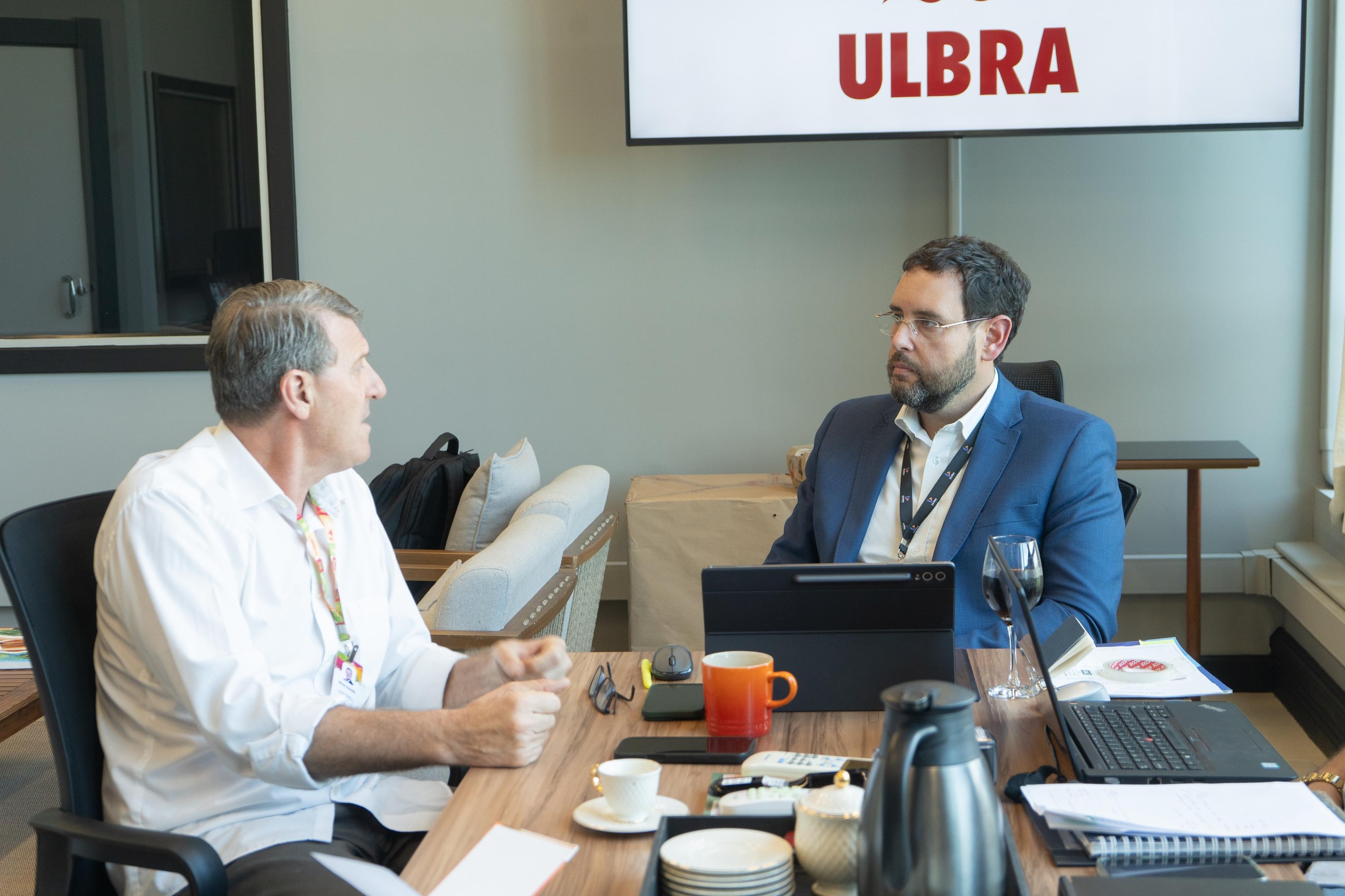 Gilmar Sossela se reuniu com o superintendente de Rela&ccedil;&otilde;es Institucionais e de Comunica&ccedil;&atilde;o, Ruy Irigaray