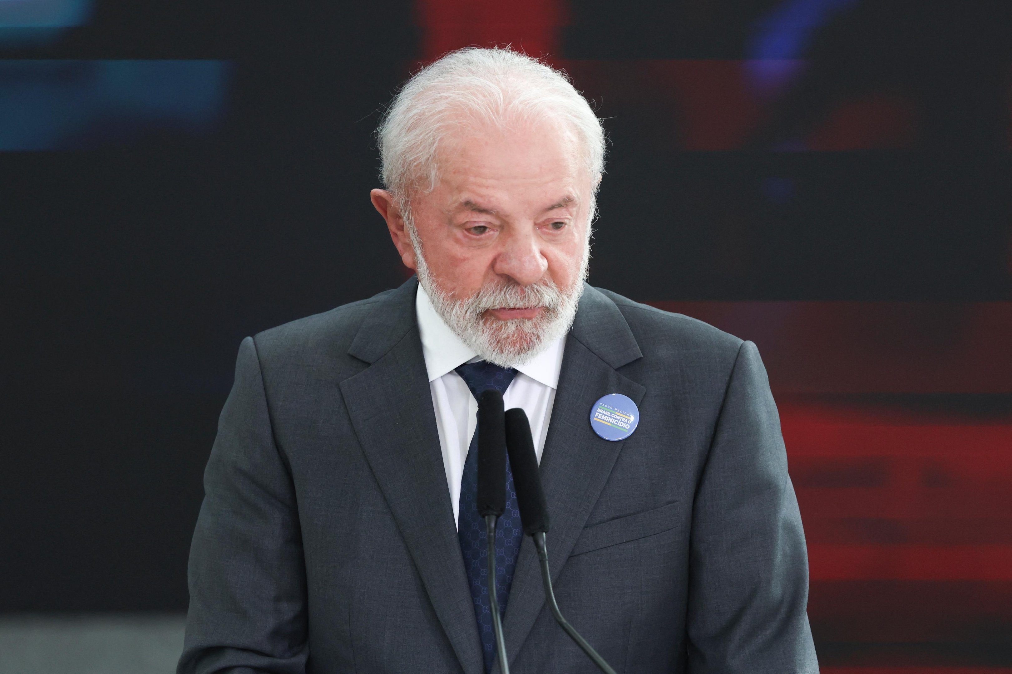 Lula destaca que governo n&atilde;o tem posi&ccedil;&atilde;o pol&iacute;tica sobre Master