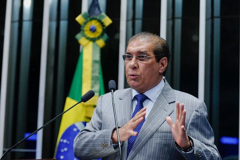 O senador foi medicado e, de acordo com a equipe m&eacute;dica, apresenta melhora