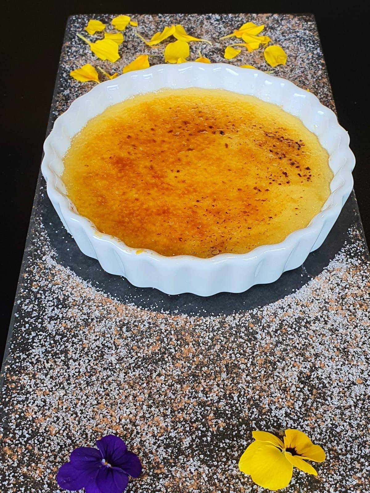 Cr&egrave;me Br&ucirc;l&eacute;e &eacute; uma sobremesa atemporal, atravessando gera&ccedil;&otilde;es e fronteiras sem perder o charme
