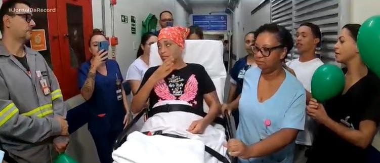 Fernanda Policarpo, de 29 anos, sobreviveu a um atropelamento