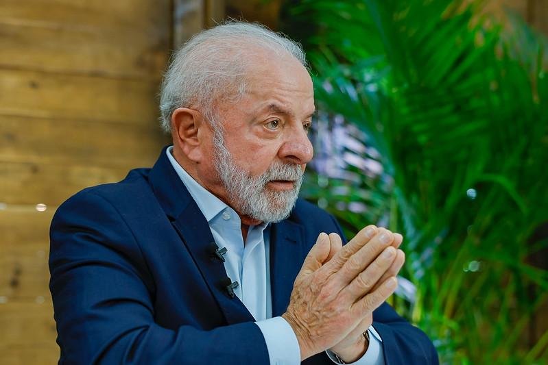 Em Salvador, na Bahia, Lula participou do lan&ccedil;amento de a&ccedil;&otilde;es do Novo PAC Sa&uacute;de voltadas ao fortalecimento do Sistema &Uacute;nico de Sa&uacute;de (SUS)