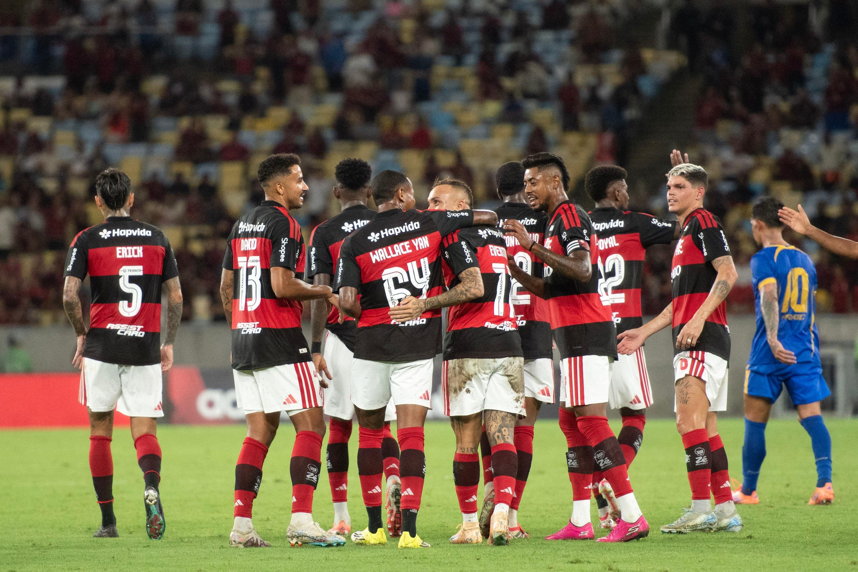 Flamengo faz 7 a 1 no Sampaio Corr&ecirc;a e pega o Botafogo nas quartas de final do Carioca