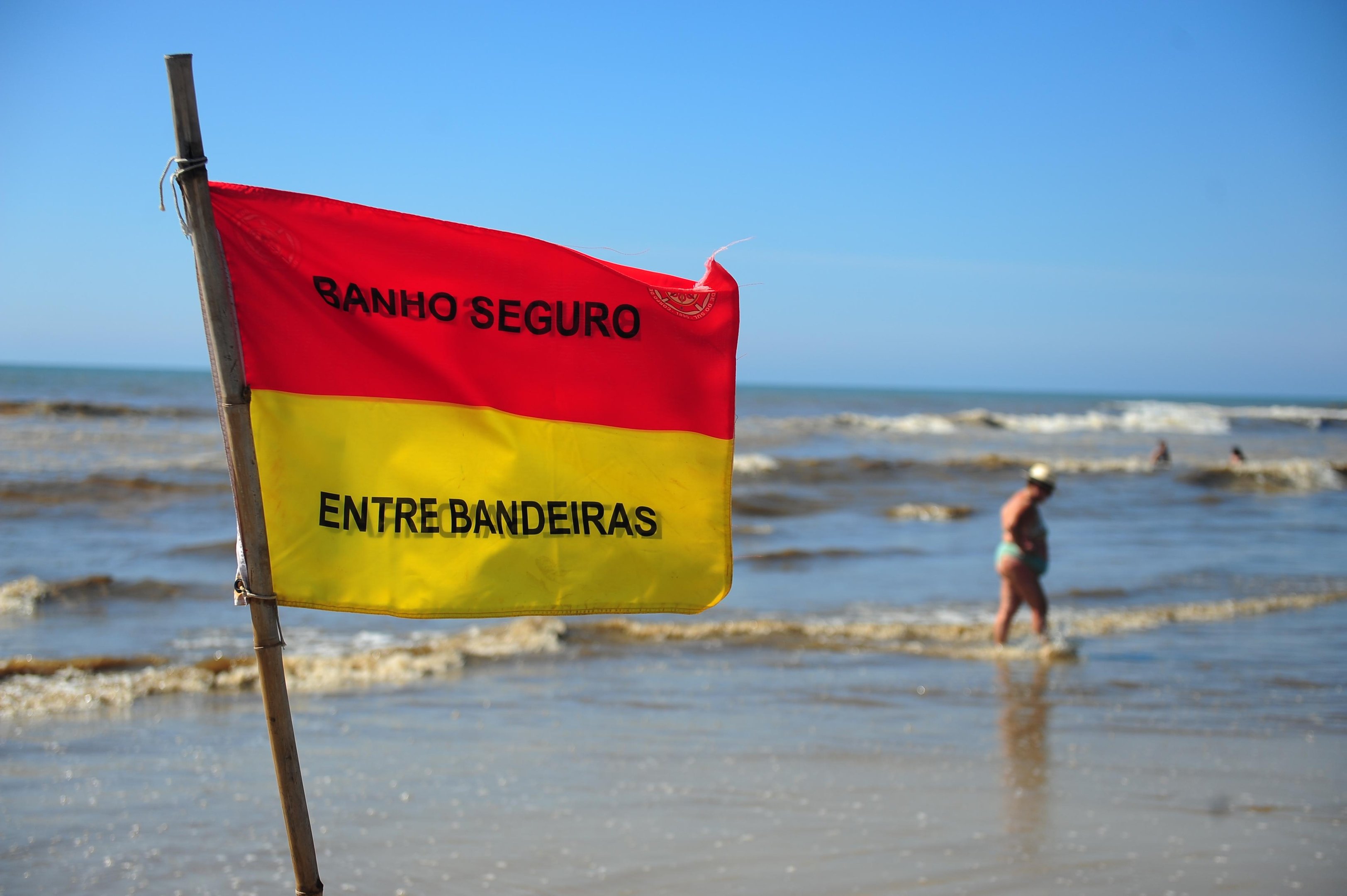 Repuxos, buracos e &aacute;guas-vivas est&atilde;o entre as principais amea&ccedil;as &agrave; seguran&ccedil;a no mar