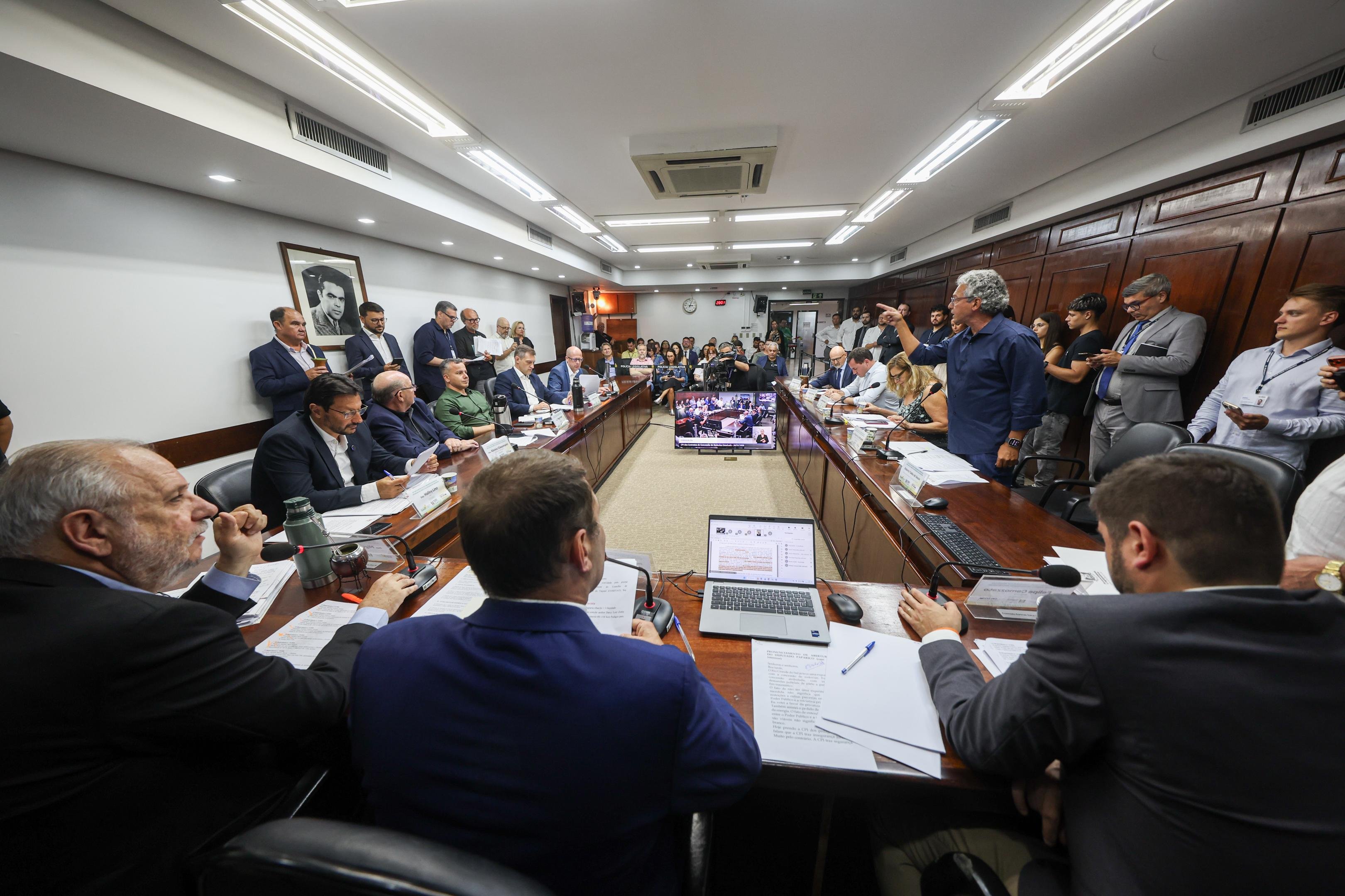 &Uacute;ltima sess&atilde;o da CPI contou com oitivas de integrantes do TCE-RS