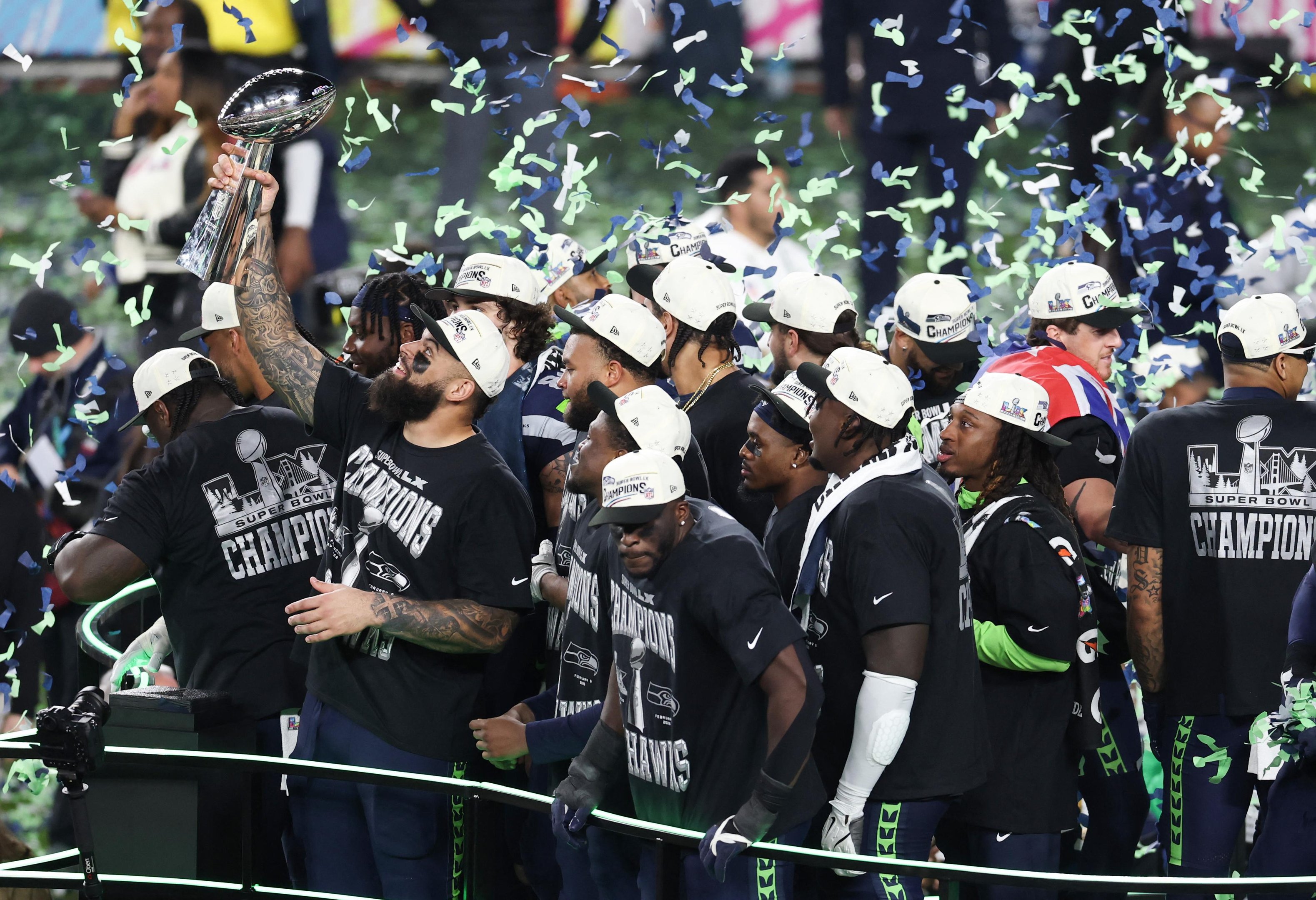 Atual campe&atilde;o recebe o maior vencedor da hist&oacute;ria para partida inaugural