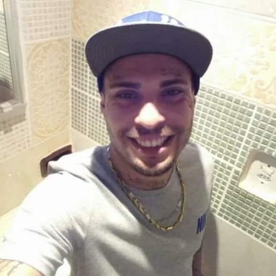 Eliseu dos Santos Trindade, 34 anos, morto ap&oacute;s tentativa de impedir assalto em Gravata&iacute;