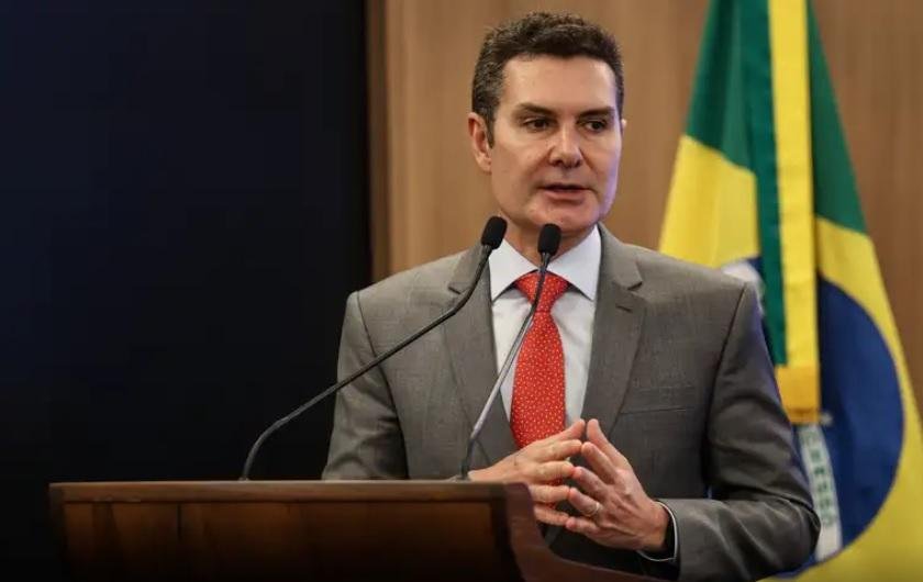 Chefe da pasta das Cidades, Jader Filho, afirmou que governo ir&aacute; investir em metr&ocirc;s, BRTs e em infraestrutura vi&aacute;ria