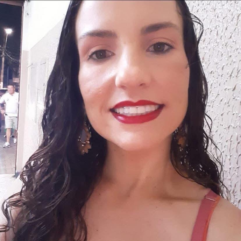 Corpo de Ana Paula Lacerda Alves foi sepultado em Gravata&iacute;