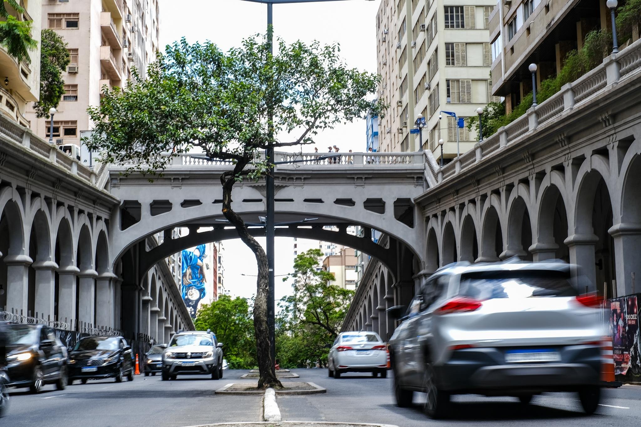 Viaduto Ot&aacute;vio passa por obras de restaura&ccedil;&atilde;o