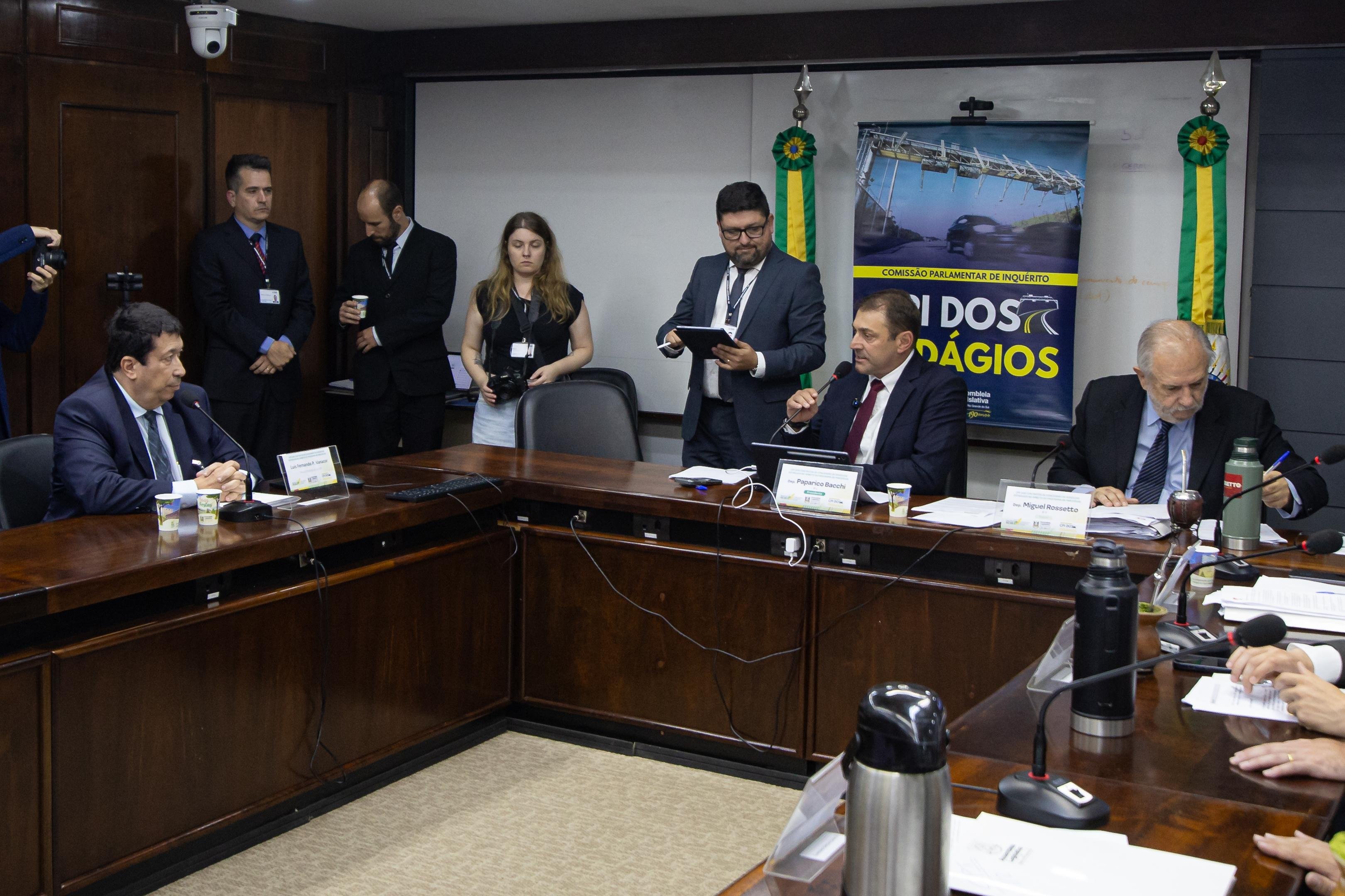 O diretor-presidente da EGR, Lu&iacute;s Fernando Pereira Vanac&ocirc;r, foi o primeiro inquirido desta segunda-feira