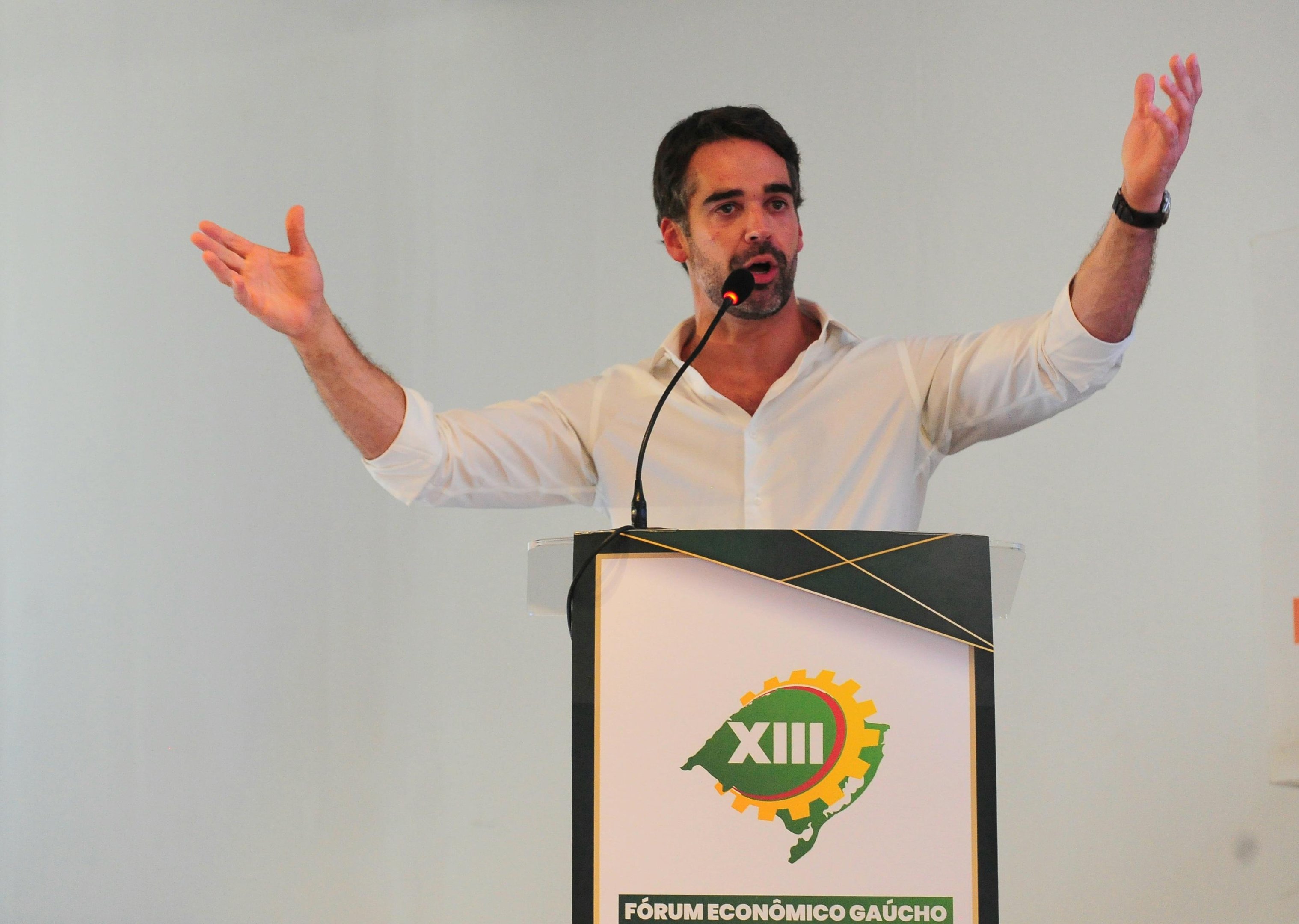 Governador salientou valoriza&ccedil;&atilde;o dos docentes