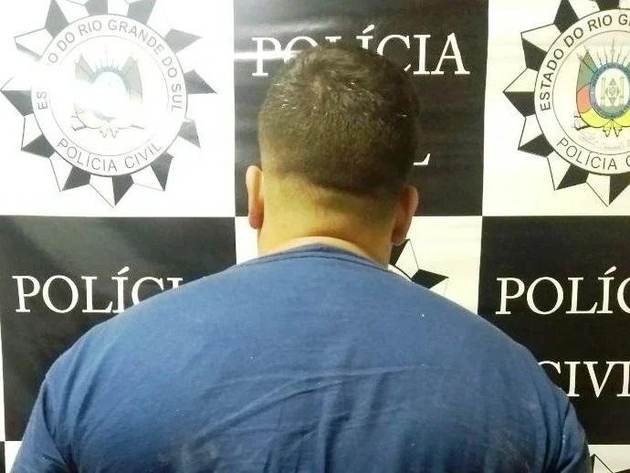 Seguran&ccedil;a atirou nos senegaleses ap&oacute;s pedir para eles deixarem o local, mas os dois n&atilde;o aceitaram, pois queriam pegar as carteiras de trabalho que estavam retidas na empresa