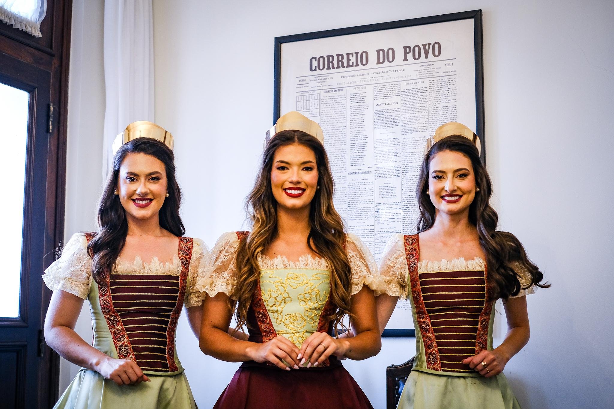 Em visita ao Correio do Povo, a comiss&atilde;o divulgou o evento com a Corte de princesas e rainha
