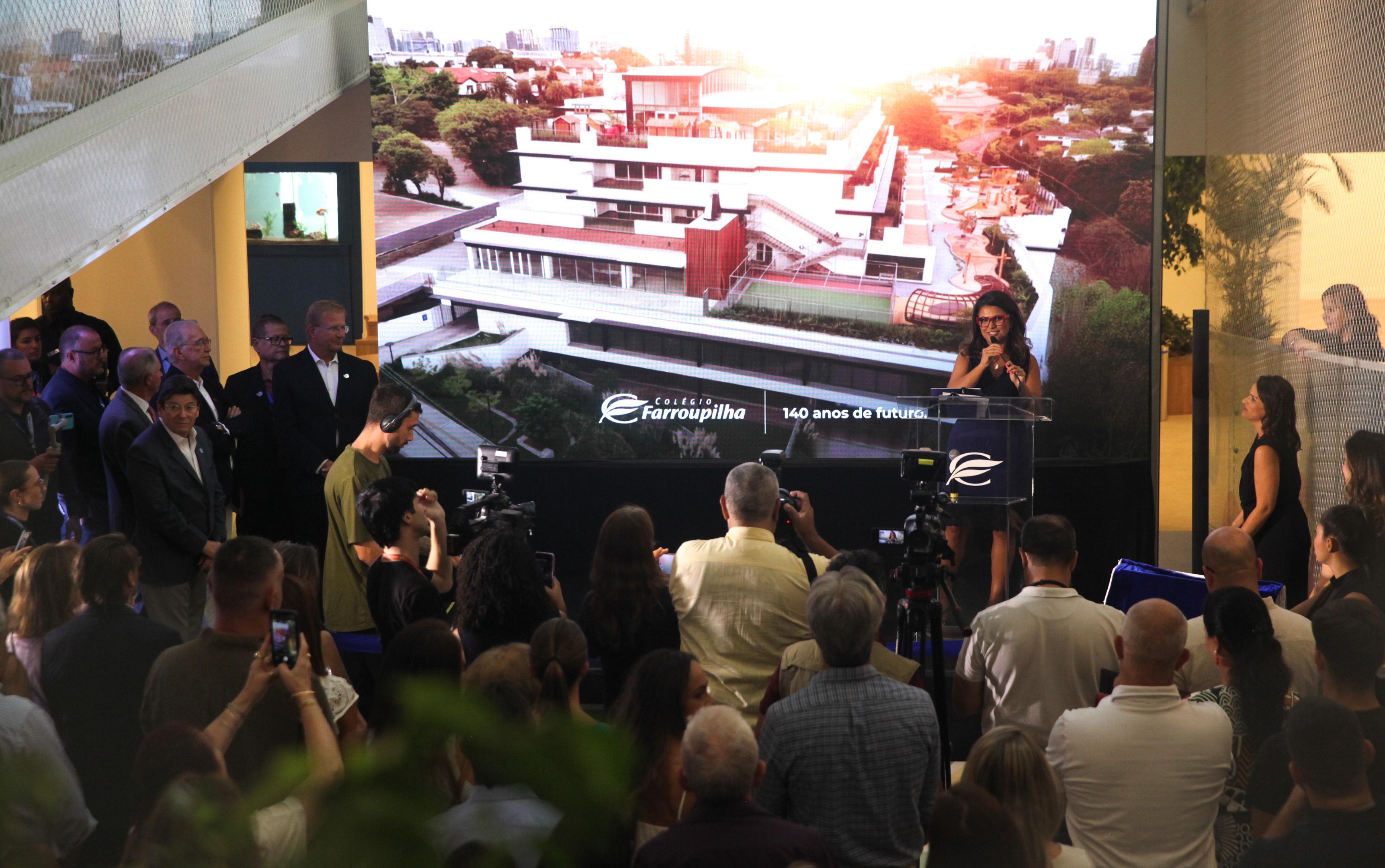 Cerim&ocirc;nia inaugurou oficialmente o novo pr&eacute;dio no bairro Tr&ecirc;s Figueiras
