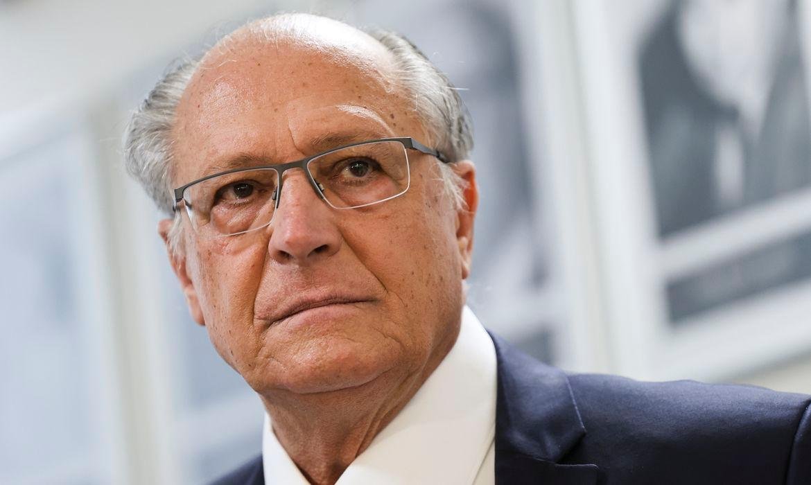 Segundo Alckmin, mudan&ccedil;as nas regras de propriedade intelectual geram inseguran&ccedil;a jur&iacute;dica e afastam investimentos.