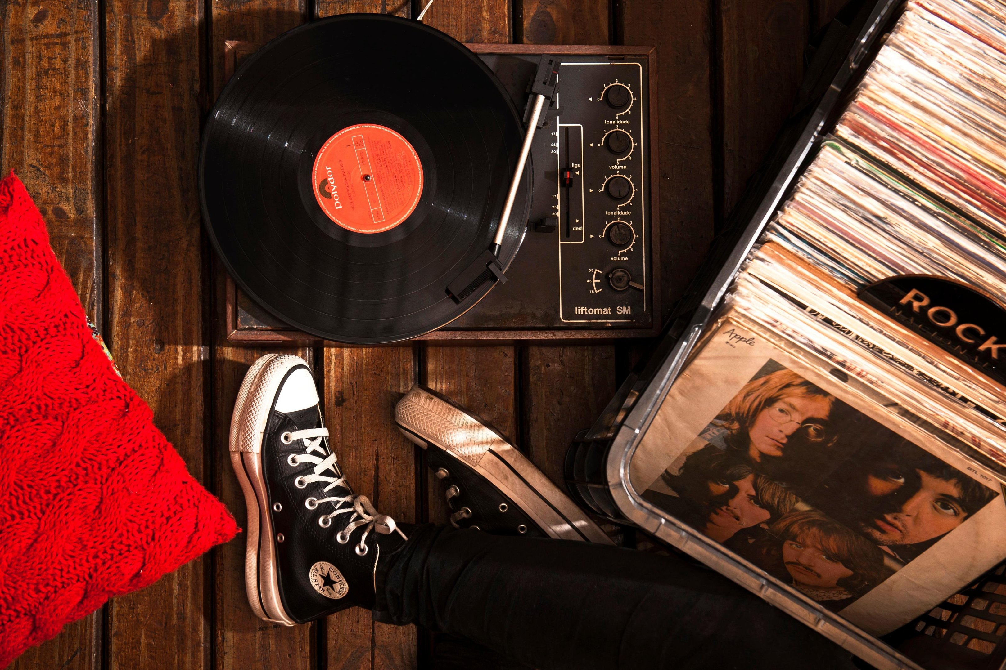 O Bazar de Vinil do Emp&oacute;rio Canela acontece nos dias 14 e 15 de fevereiro, das 11h30 &agrave;s 18h