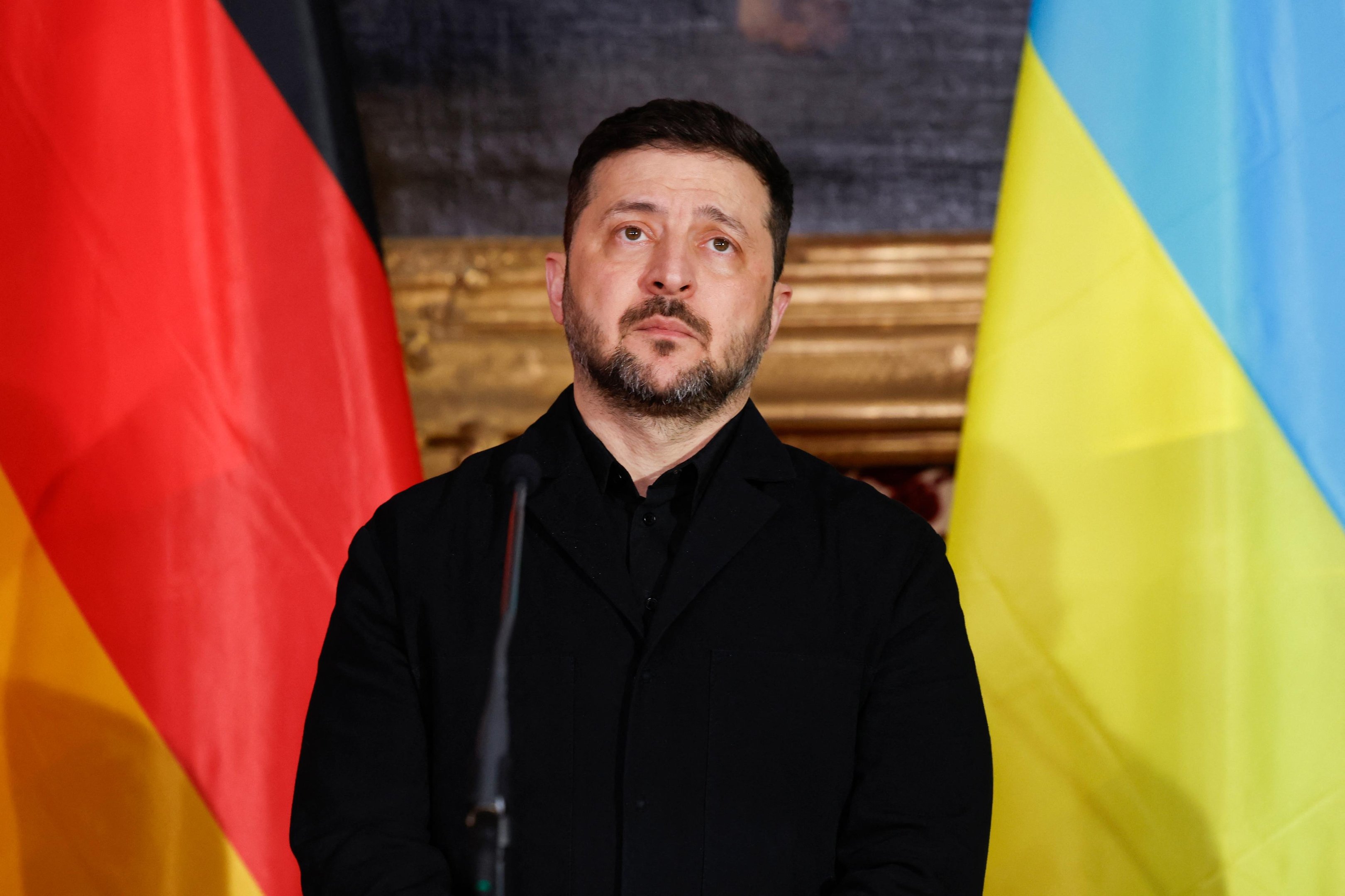Zelensky ressaltou a import&acirc;ncia do fornecimento r&aacute;pido de m&iacute;sseis de defesa antia&eacute;rea