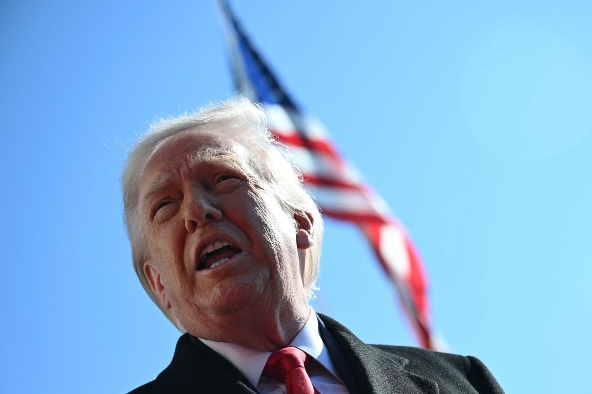 Trump amea&ccedil;ou v&aacute;rias vezes intervir militarmente contra o Ir&atilde; caso um acordo n&atilde;o seja fechado