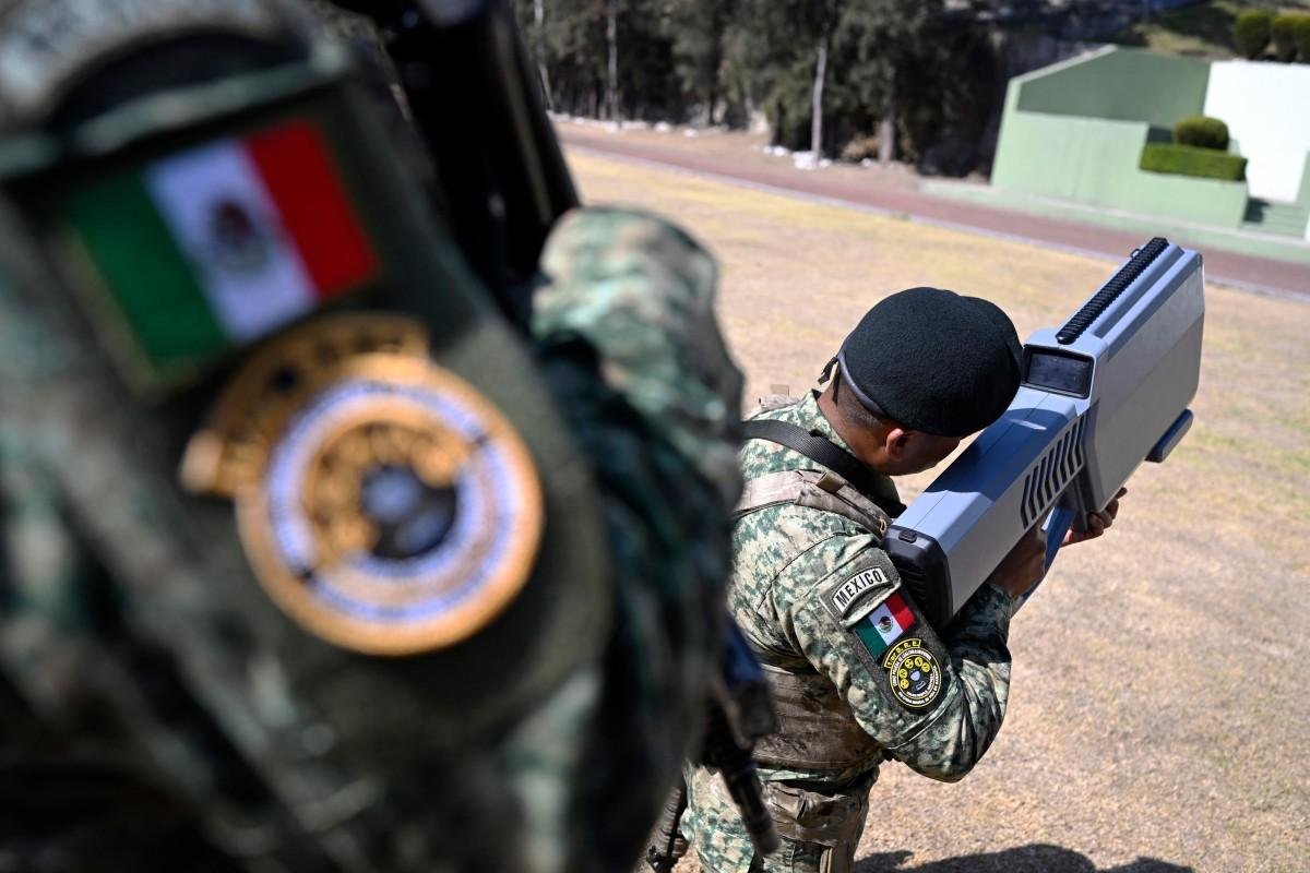 Inibi&ccedil;&atilde;o de drones "vai ocorrer nos est&aacute;dios e onde houver aglomera&ccedil;&otilde;es", diz Ex&eacute;rcito mexicano