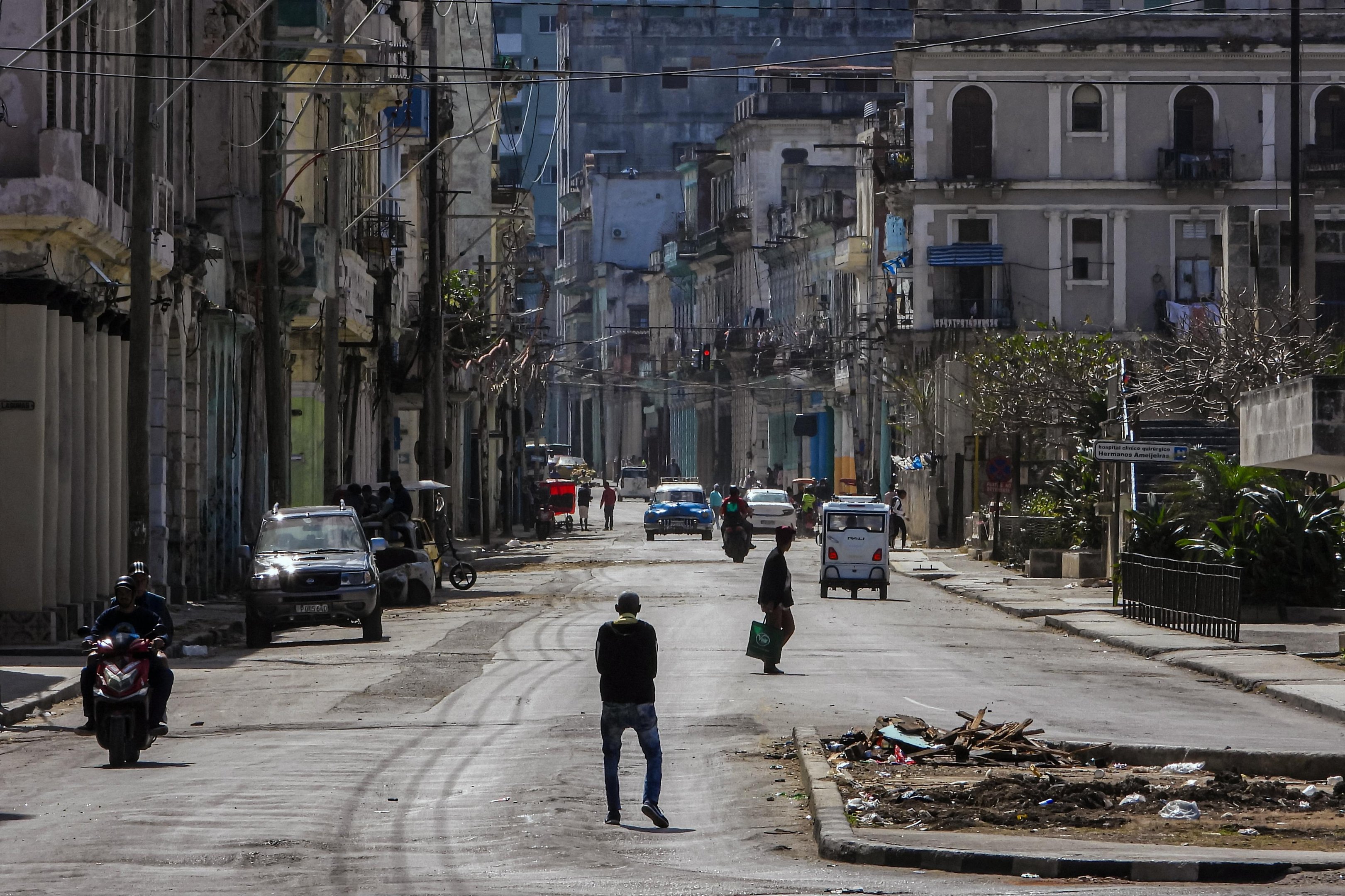 A crise em Cuba se agravou em janeiro, quando Trump cortou o fluxo de petr&oacute;leo venezuelano ap&oacute;s a queda de Nicol&aacute;s Maduro,