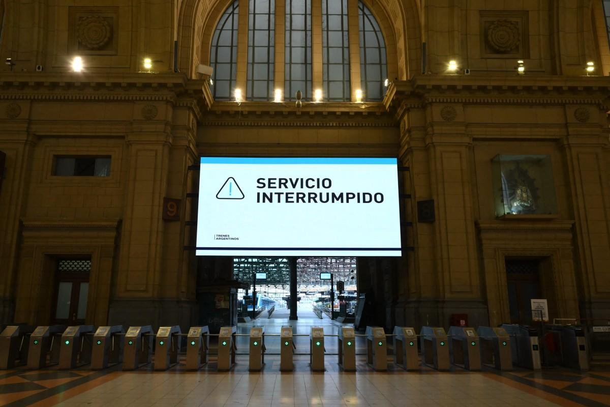 A greve teve um impacto significativo depois que os sindicatos dos transportes aderiram