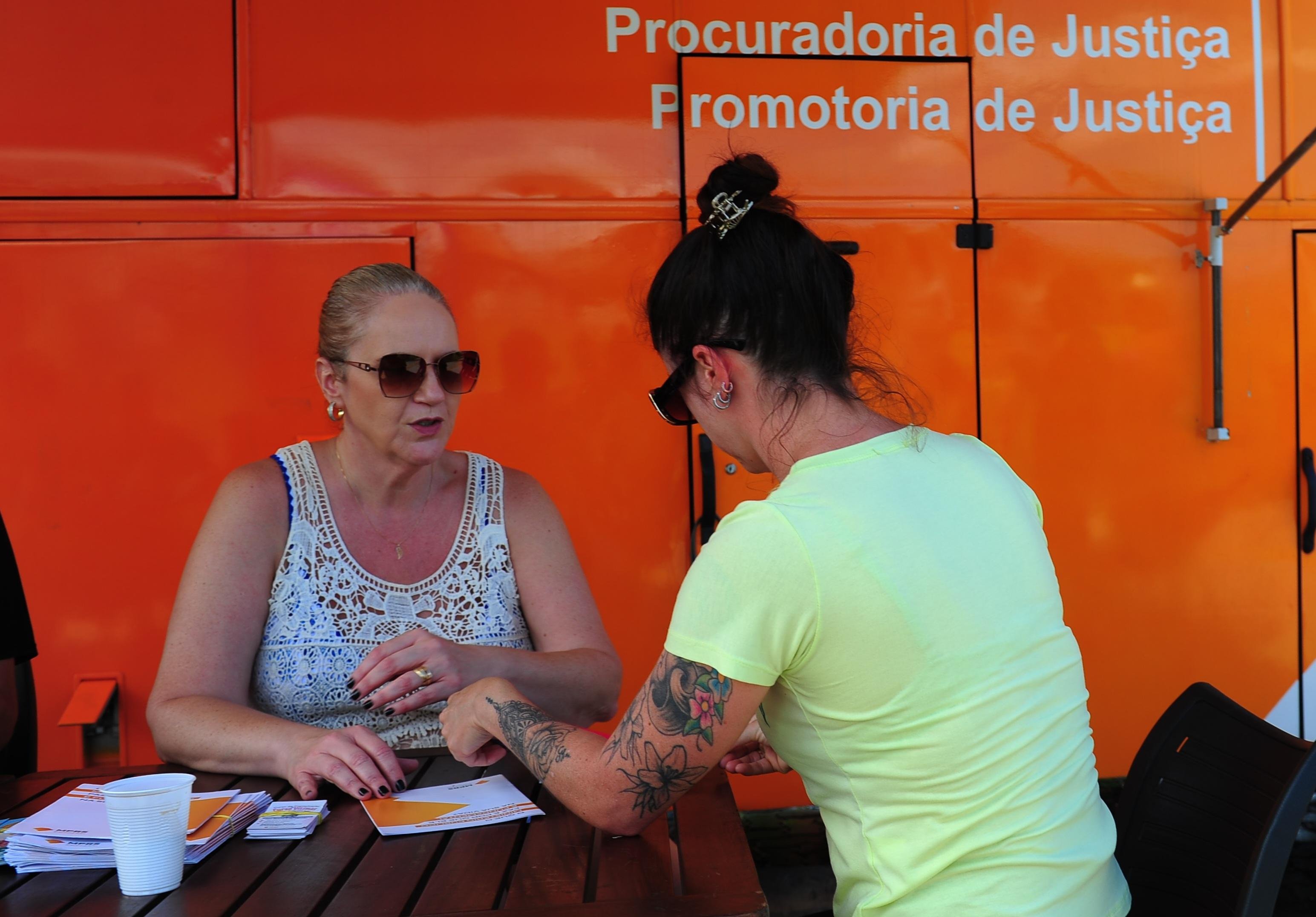 Promotora de Justi&ccedil;a, Ivana Battaglin, apresentou a nova ferramento que ser&aacute; lan&ccedil;ada pelo MPRS