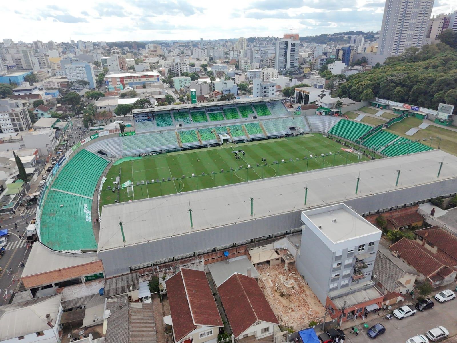 Jaconi decide vaga na final