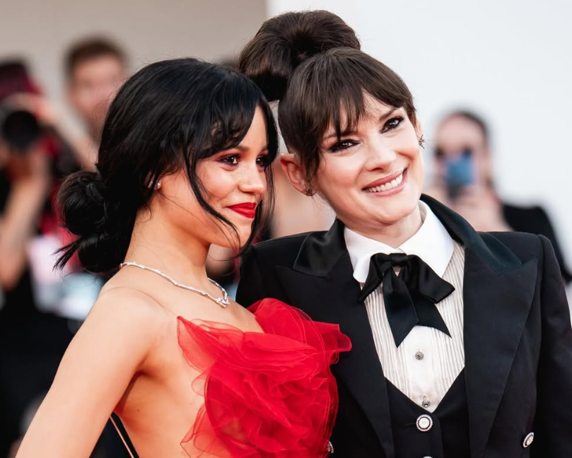 Jenna Ortega e Winona Ryder comparecem ao tapete vermelho do 81&ordm; Festival Internacional de Cinema de Veneza, em 2024