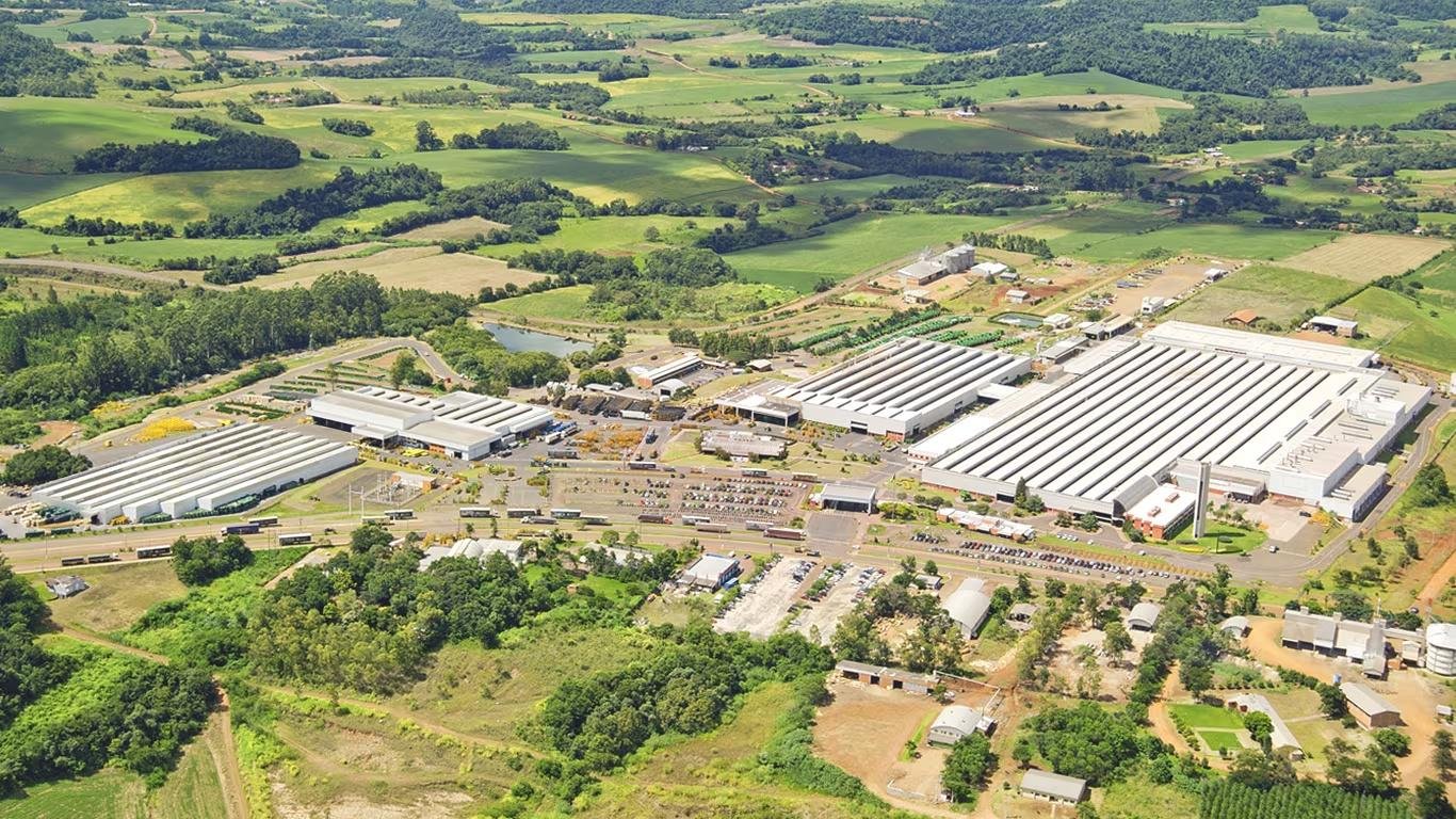 Empresa informa que fornecer&aacute; complemento salarial &agrave; bolsa-qualifica&ccedil;&atilde;o do governo