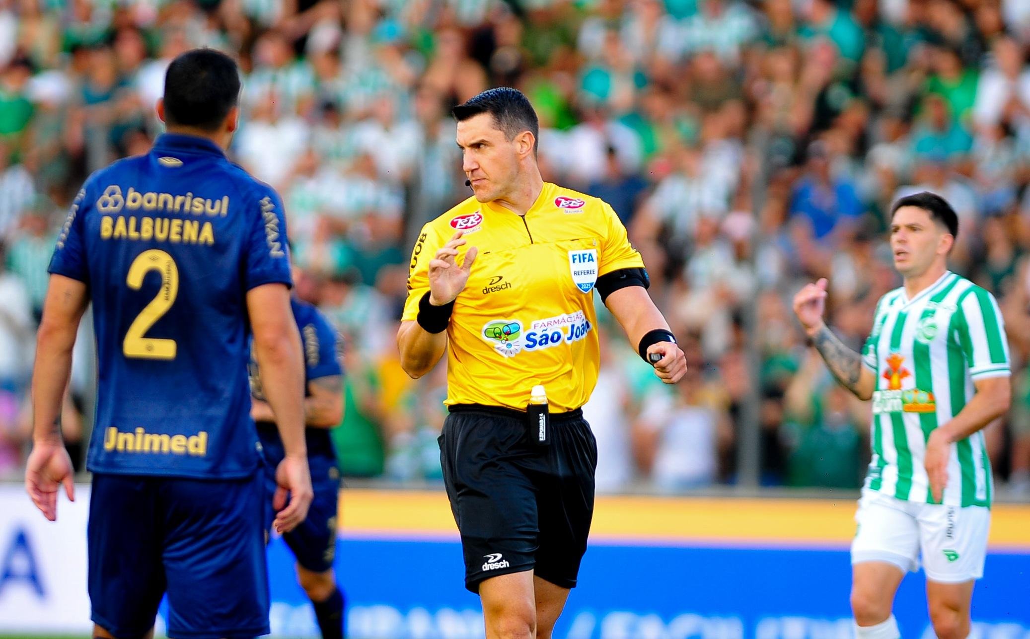 Rafael Klein ser&aacute; o &aacute;rbitro do Gre-Nal decisivo no Beira-Rio