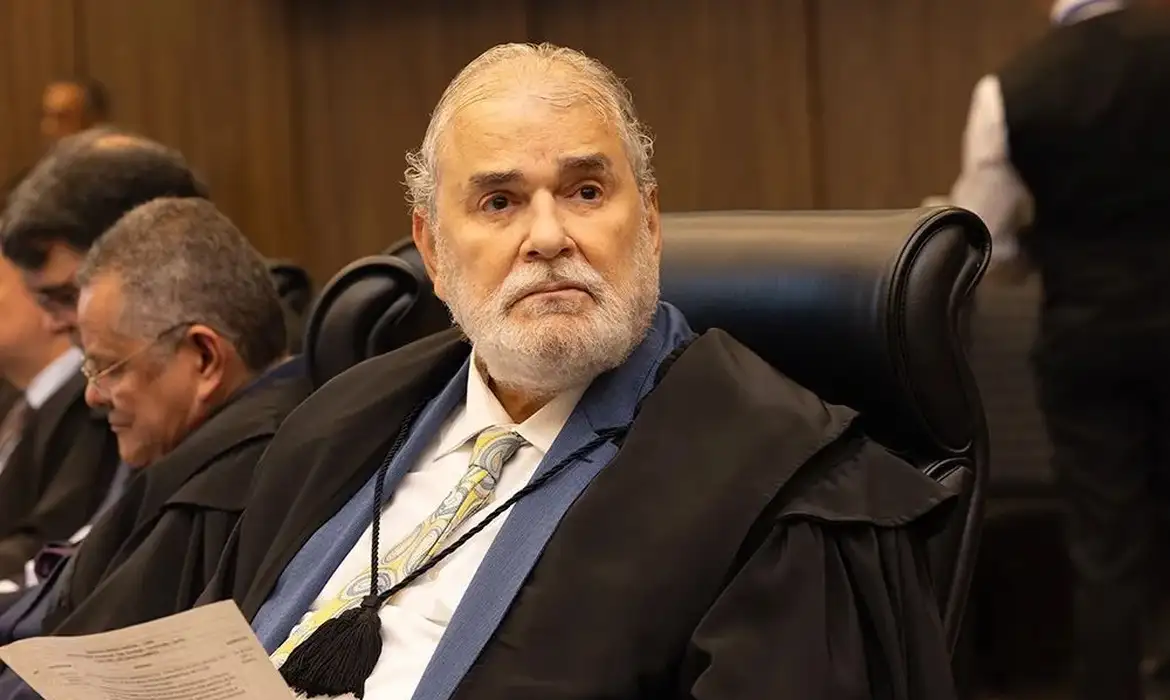 Diante das acusa&ccedil;&otilde;es contra Marco Buzzi, o STJ abriu uma sindic&acirc;ncia e afastou o ministro de suas fun&ccedil;&otilde;es no tribunal