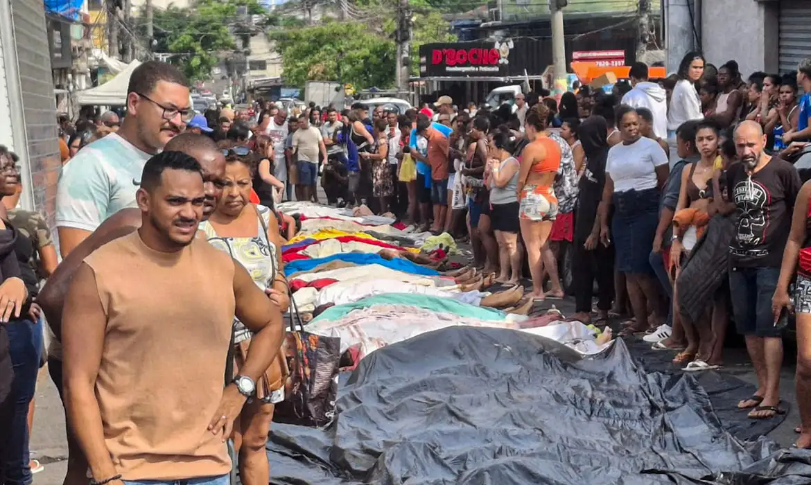 Deflagrada em outubro de 2025, a Opera&ccedil;&atilde;o Conten&ccedil;&atilde;o, contra a fac&ccedil;&atilde;o Comando Vermelho, deixou 122 mortos